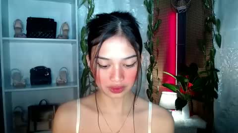 Snapshot of vivian_roberts chatting on January 11, 10:18 pm Vivian online show from January 11, 10:18 pm