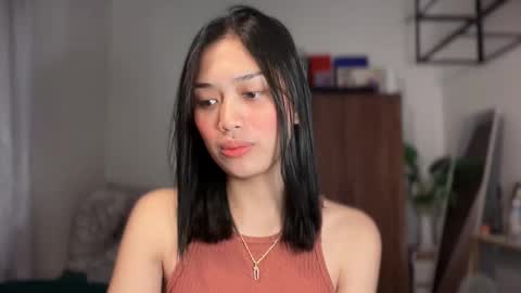 Vivian online show from February 2, 2:27 pm