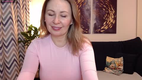 Vivian online show from December 30, 6:16 pm