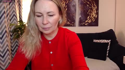 Vivian online show from September 17, 5:47 pm