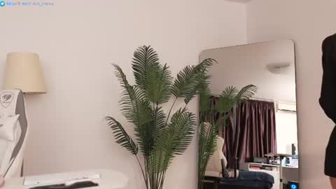 Snapshot of vivian_vance chatting on June 10, 2:27 pm Vivian Vance online show from June 10, 2:27 pm
