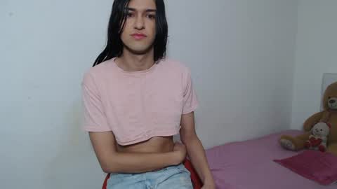 Snapshot of vivianalatin chatting on June 20, 9:34 am instagram Viviana73215 online show from June 20, 9:34 am
