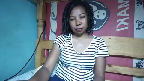 viviane0812 online show from March 4, 3:48 pm