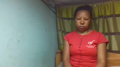 viviane0812 online show from October 20, 10:32 pm