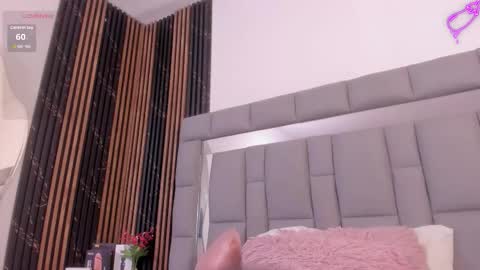 Vivi online show from November 17, 12:11 pm