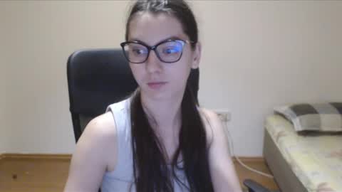 Vivian Gray online show from March 7, 12:37 am