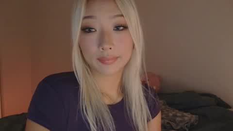 vivianwinters online show from November 3, 10:32 pm