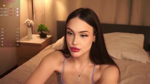 Nelly and Mari online show from December 16, 7:19 pm