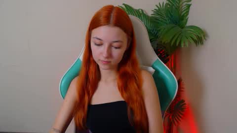 Vivien online show from November 7, 7:25 pm