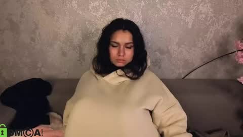 vivien_ross online show from May 13, 1:08 pm