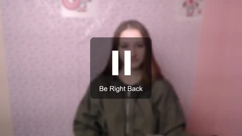 Snapshot of vivienalles_ chatting on December 4, 4:27 pm vivienalles_ online show from December 4, 4:27 pm