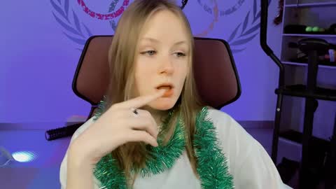 Vivien online show from December 31, 5:11 am