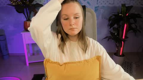 Vivien online show from January 8, 1:20 pm