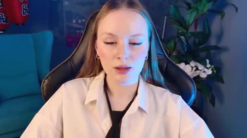 Vivien online show from November 10, 10:14 am