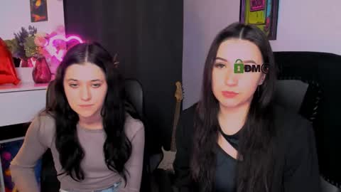 Snapshot of vivienne_sweet chatting on February 25, 12:55 pm Vivi online show from February 25, 12:55 pm