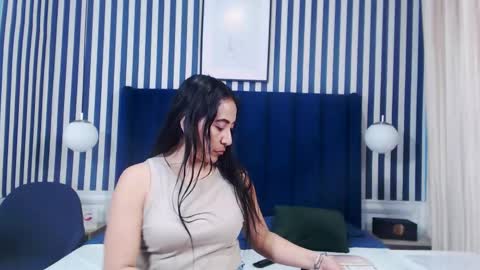 Vivian  online show from September 10, 1:44 pm