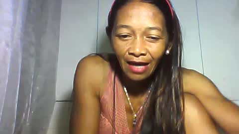Snapshot of vixen_lina chatting on June 20, 7:05 pm vixen_lina online show from June 20, 7:05 pm
