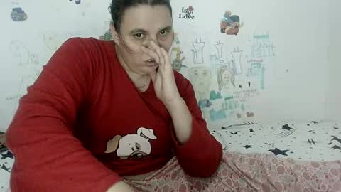 Snapshot of vixenbya chatting on February 21, 3:43 pm vixenbya online show from February 21, 3:43 pm