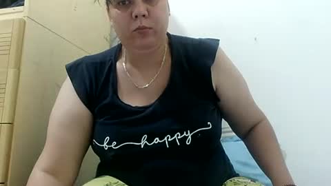Snapshot of vixenbya chatting on June 7, 8:07 am vixenbya online show from June 7, 8:07 am