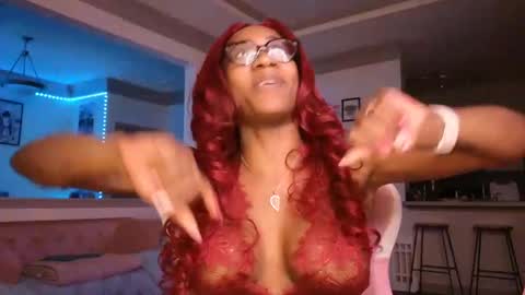 Snapshot of vixencapri chatting on January 21, 9:04 pm Vixen Capri online show from January 21, 9:04 pm