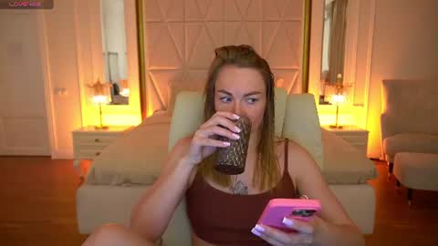 Ur Lady online show from June 10, 8:30 pm