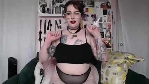 Snapshot of vixinvvitch chatting on October 15, 7:14 pm VIXIN online show from October 15, 7:14 pm