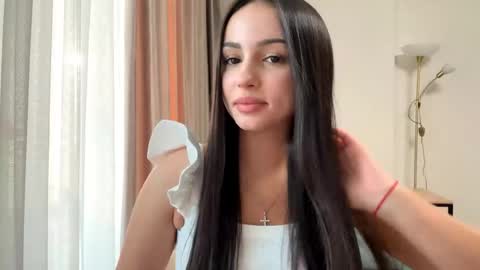 Miss Mia online show from April 13, 3:28 pm