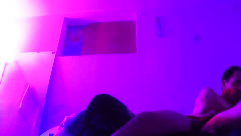 Snapshot of vknow chatting on March 6, 1:14 pm vknow online show from March 6, 1:14 pm