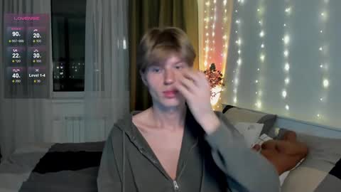 Snapshot of vlad_ggvldd chatting on February 6, 4:58 pm Vlad Dinovich online show from February 6, 4:58 pm