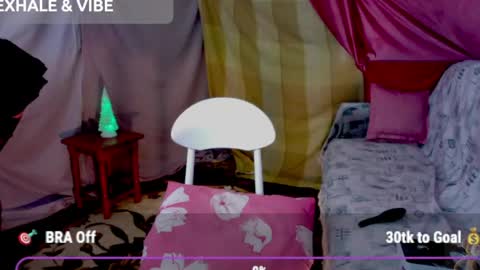 Violetta Elysia online show from April 19, 9:08 am