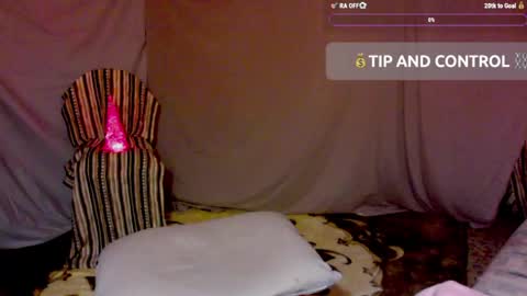 Violetta Elysia online show from April 27, 7:01 pm