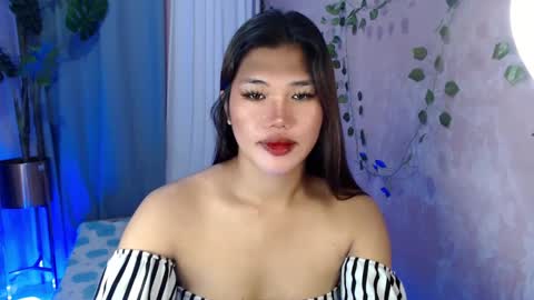 Snapshot of vnnie690760 chatting on December 11, 5:26 pm Its me JESSIE in ur heart online show from December 11, 5:26 pm