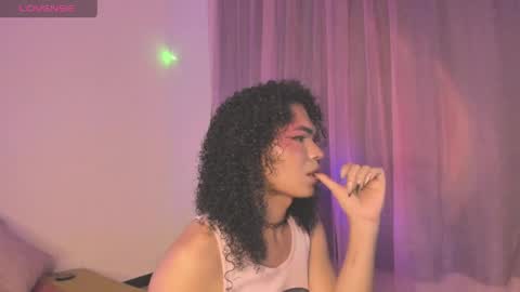 Venus  Vanessa online show from April 6, 1:47 am