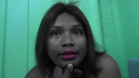 voagelle online show from November 10, 5:56 pm