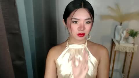 Snapshot of voganmarie chatting on June 5, 5:07 pm voganmarie online show from June 5, 5:07 pm