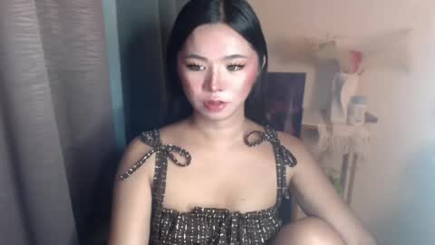 voganmarie online show from July 14, 1:28 pm
