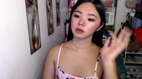 voganmarie online show from July 22, 2:47 am