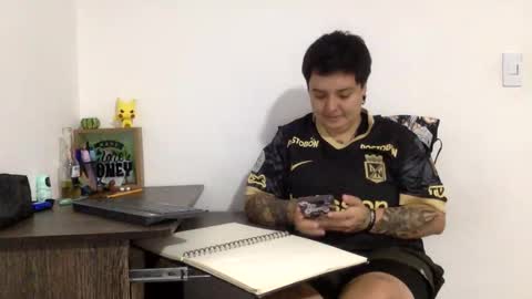Danny and Ale online show from April 20, 9:49 pm