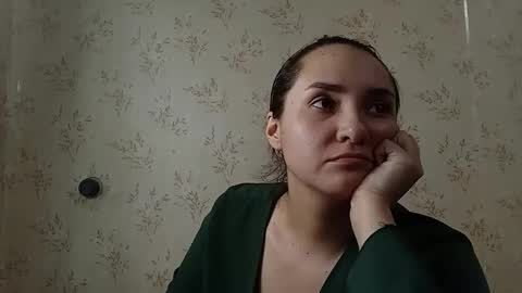 voulezvous_angel online show from March 9, 7:23 am