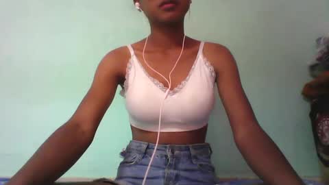 vounialdy online show from January 21, 6:22 am