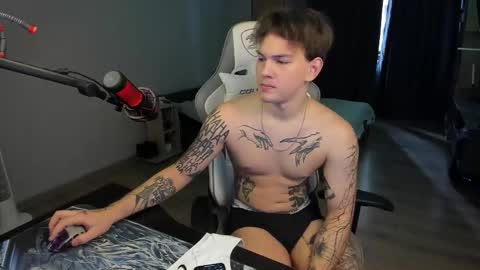 vova online show from November 7, 10:15 am