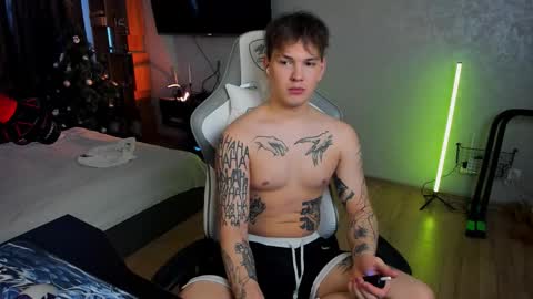 Snapshot of vova_belkin_ chatting on February 2, 11:31 am vova online show from February 2, 11:31 am