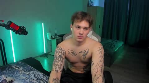 Snapshot of vova_belkin_ chatting on March 1, 12:29 pm vova online show from March 1, 12:29 pm