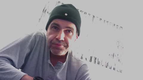 voyeuredeluxe online show from December 17, 10:10 am