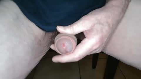 Snapshot of voyou95 chatting on February 21, 10:22 pm voyou95 online show from February 21, 10:22 pm