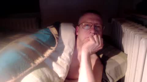 vthomasp719 online show from February 17, 9:28 am