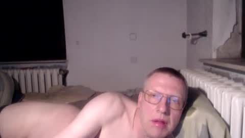 vthomasp719 online show from March 26, 8:20 am