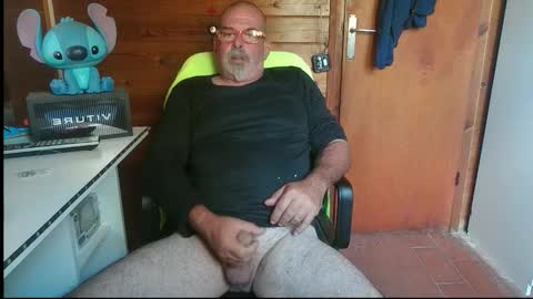 oscar online show from October 26, 1:28 pm