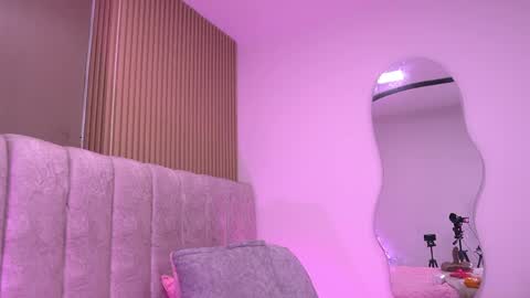 Violeta online show from April 15, 3:13 am