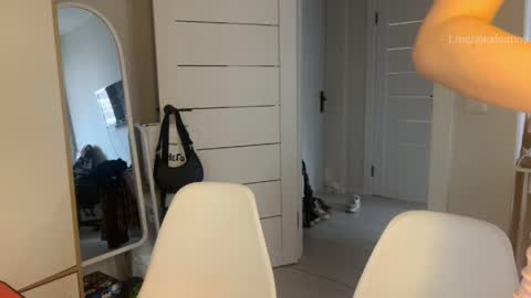 Snapshot of vx_arina chatting on May 23, 9:35 am Arina online show from May 23, 9:35 am